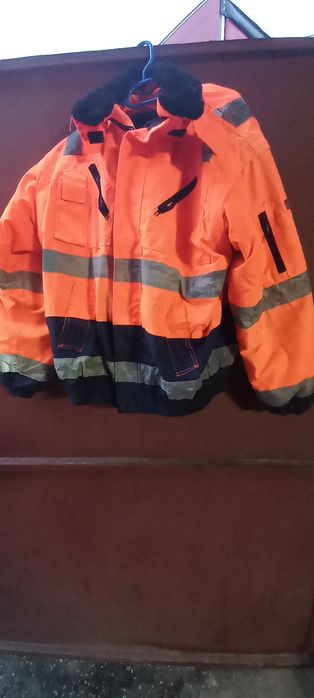 Geacă pantalon tricou