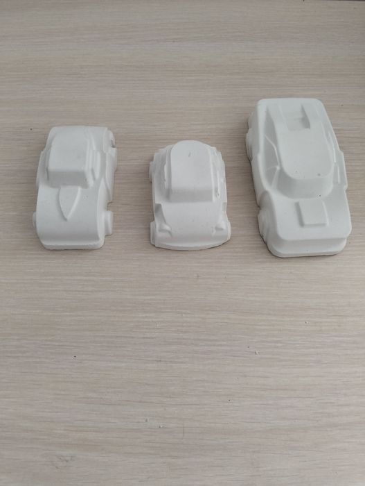 Машинка из гипса