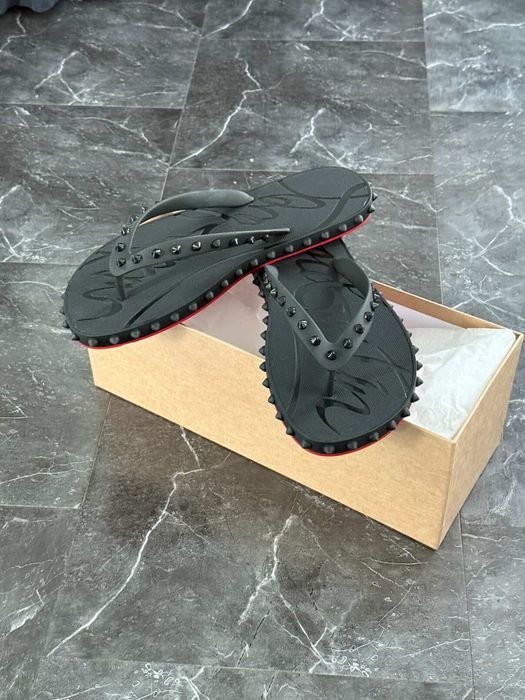 Christian Louboutin Чехфли нови!