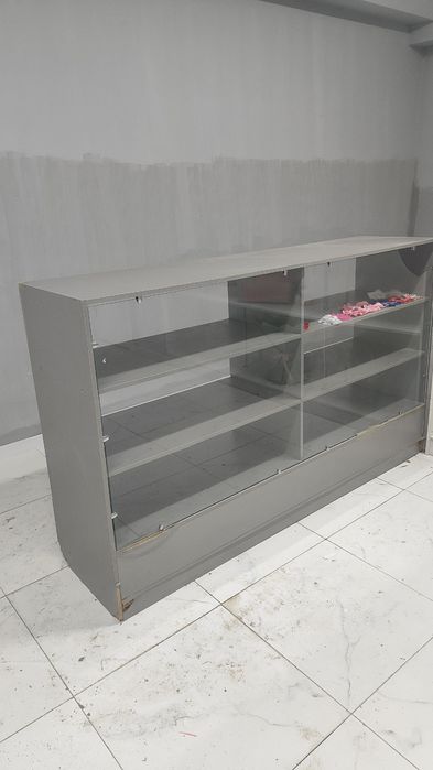 Мебель полка ветрина