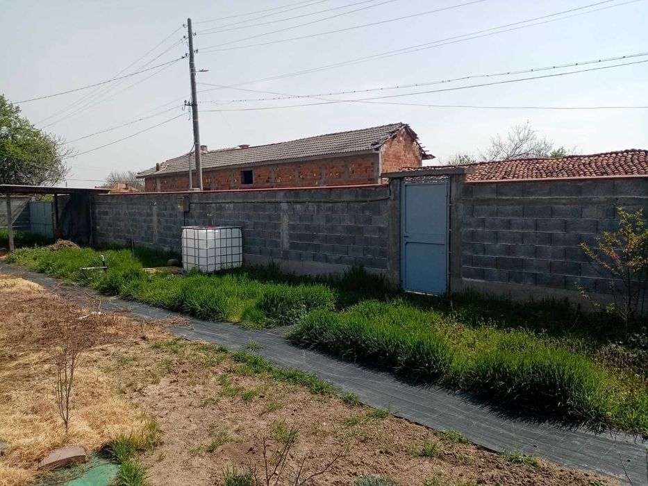 Продавам УПИ в село Царимир – равен, удобен, готов за строеж