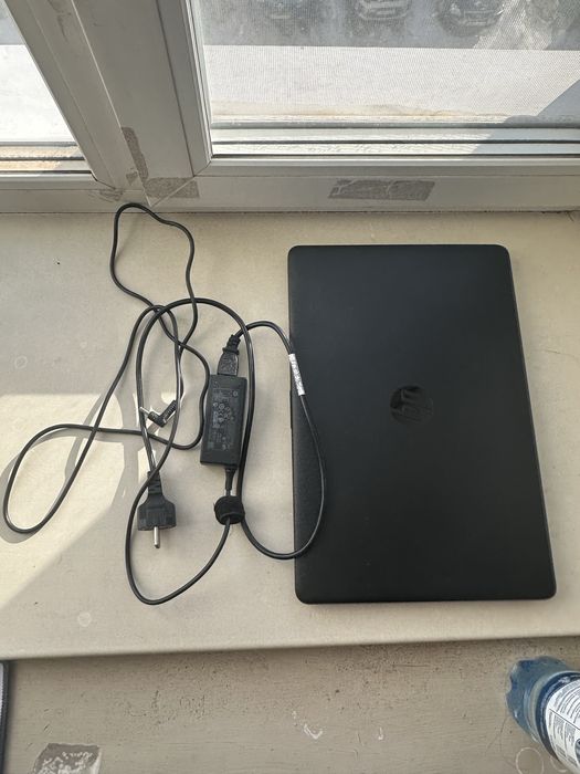 Продам ноутбук …….