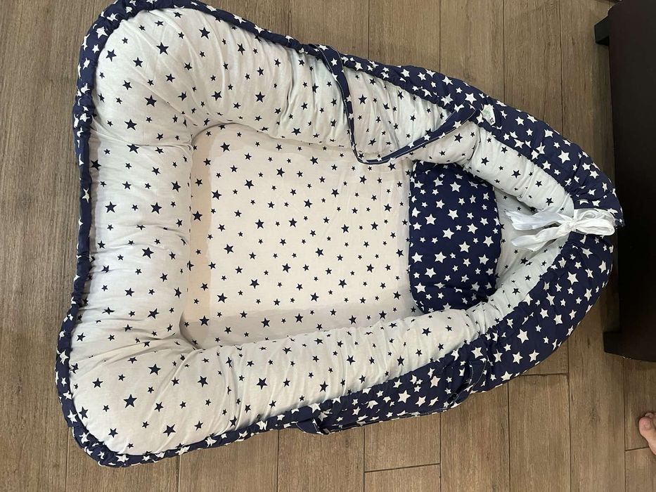 Бебешко Гнездо
с мека дунапренова подложка
Гнездо за бебенца с мека ду