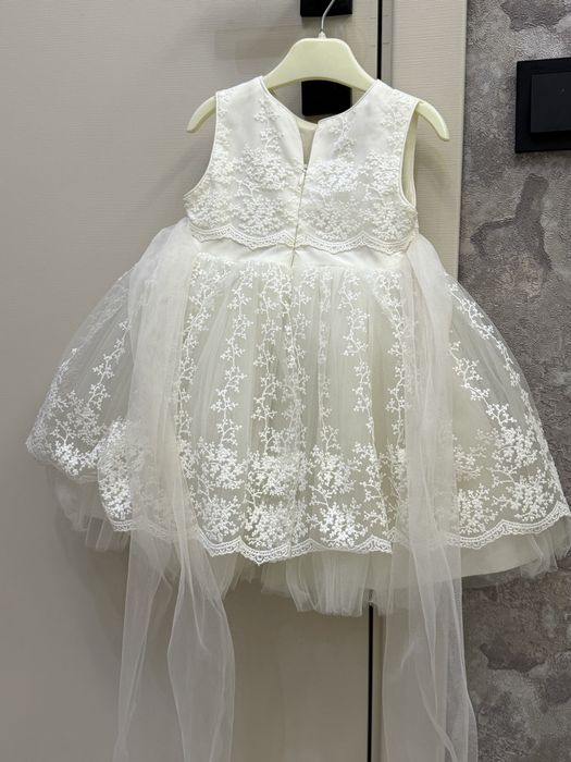 Платье на девочку