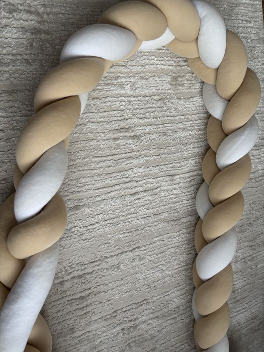 Продам косичку для кроватки