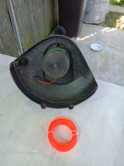 Trimmer Bosch electric