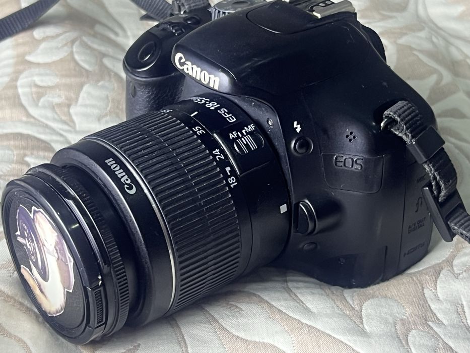 Срочно продаю canon 550d в неплохом состоянии