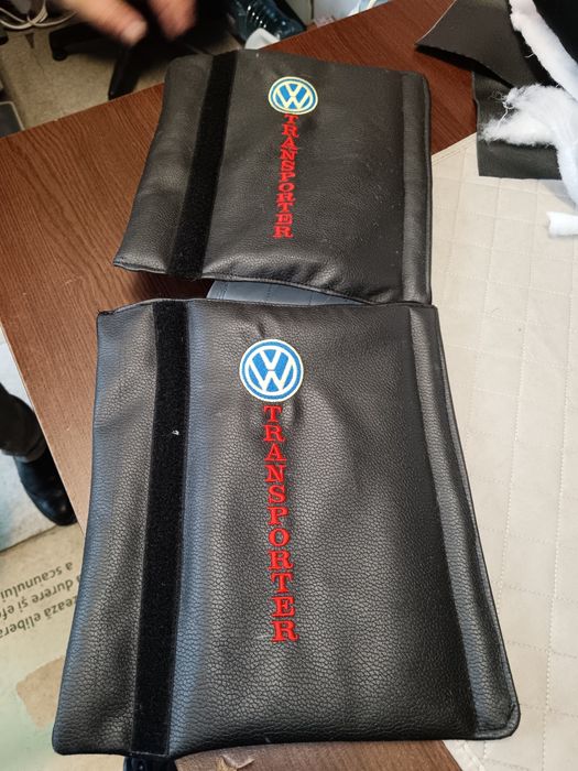 Pernuțe Tetiere auto