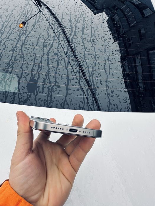 Okazie vand iphone 15 pro max 256 GB