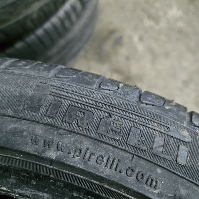 2x 255/40/20 VARA PIRELLI Stare impecabila
