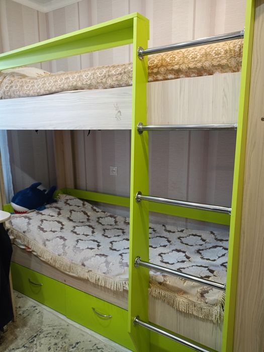 Кровать двухъярусная детская