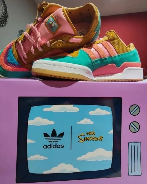 Кроссовки Adidas х The Simpsons.