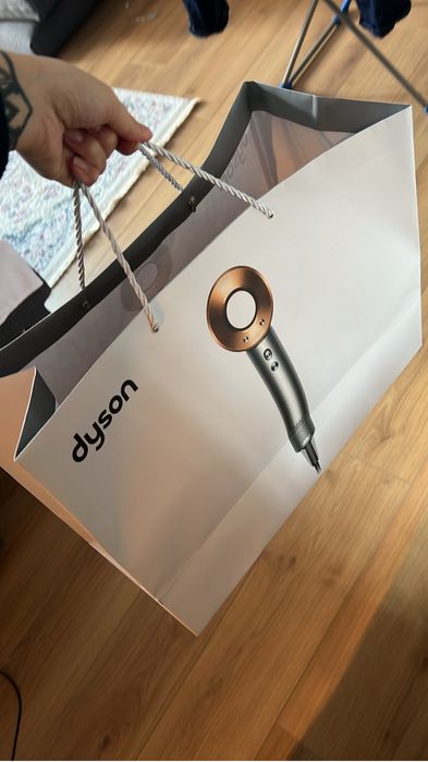 Продам Dyson оригинал