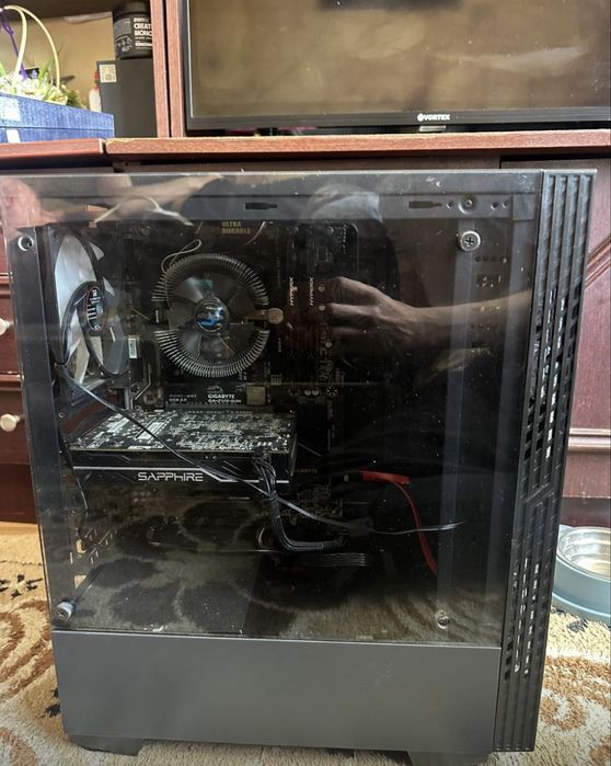 Vand pc  foarte bine intretinut ! Cateva poze cu ai