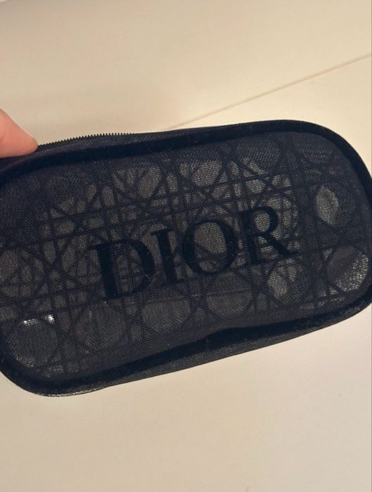 Portfard Dior / makeup bag