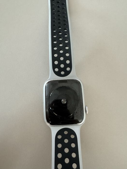 Apple watch se nike 44m