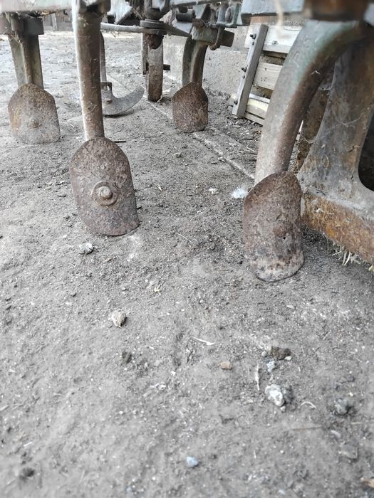 Плуг - обръщач и тесачка