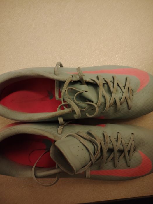 Бутонки за футбол NIKE