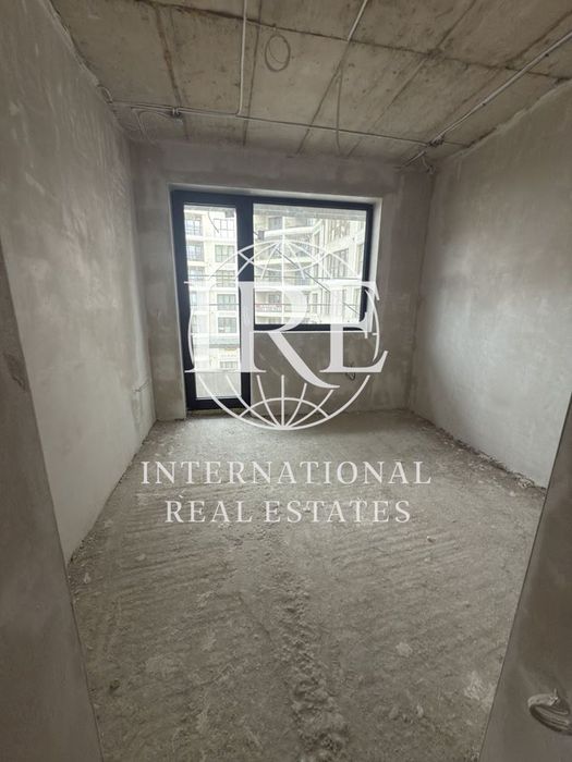 Продава се Четиристаен апартамент в Варна, Чайка - 120 кв.м за 1275 €/кв.м - Снимка #2