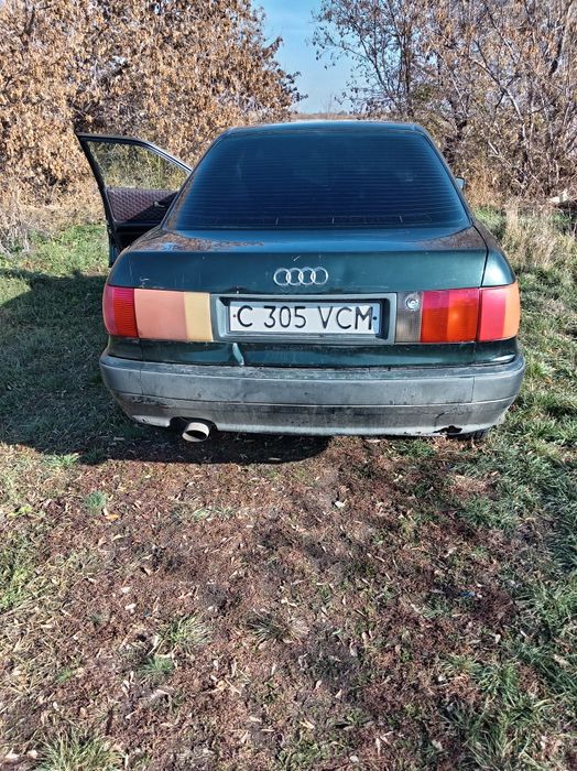 Продам ауди B4 1992