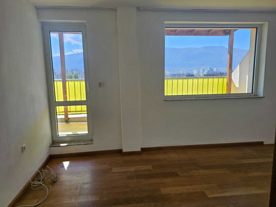 Тристаен апартамент, 134 м2 в Софя , Лагера , огромен хол и панорама