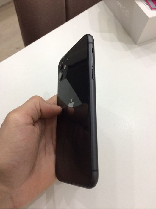 Айфон 11 64гб в идеальном состоянии