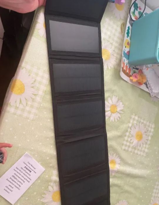 Слънчево соларно зарядно за мобилен телефон и др