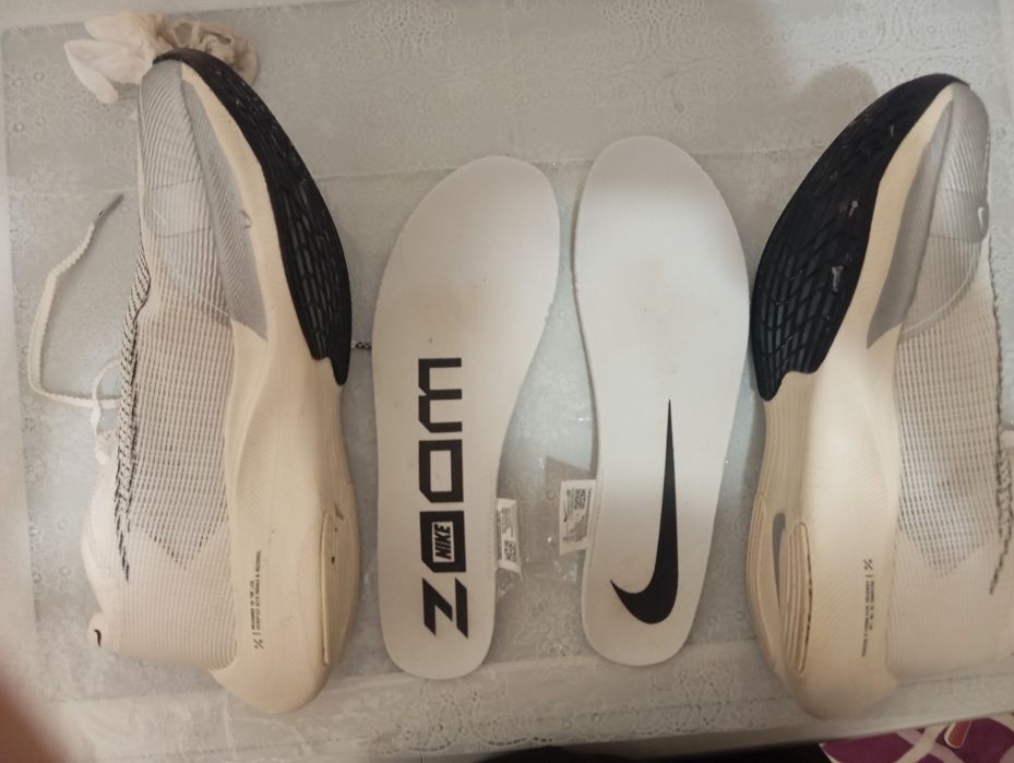 Кроссовки Найк беговые