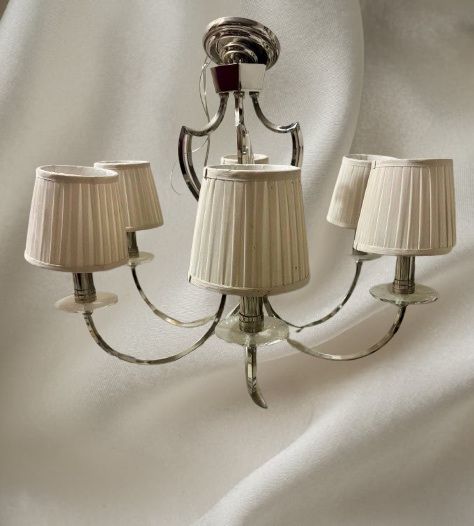 Продаются люстры в хорошем состоянии