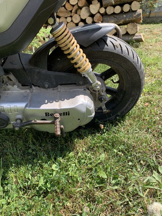 Vand scuter marca BENELLI