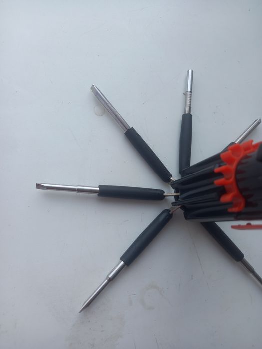 Продам фонарик набор