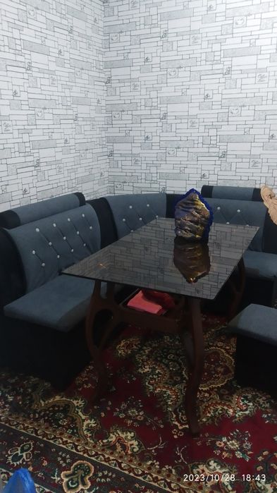 Срочно продается квартира Ахмад югинакий 3/5/5