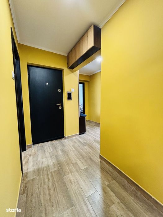 Apartament cu 3 camere, decomandat, Rogerius