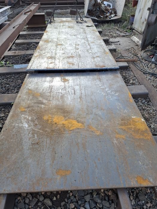 Продам лист 20мм