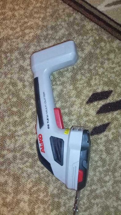 Акумулаторна ножица ,  Храсторез за  Храсти  и Трева  - ГЕРМАНИЯ !