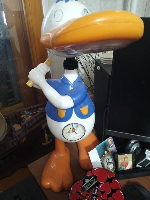 Настольная лампа