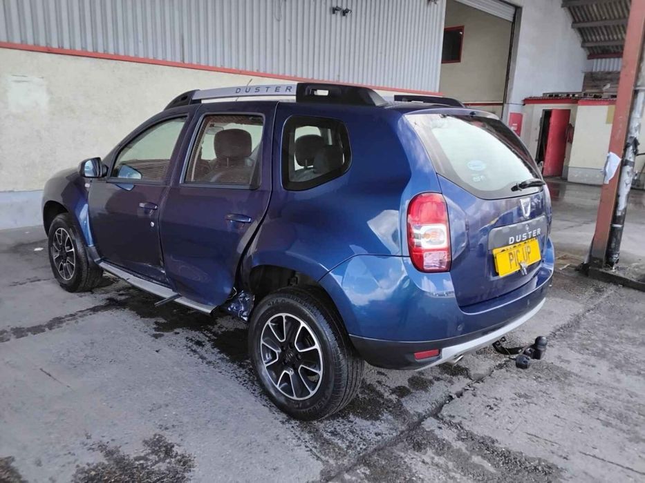 Dezmembrez/Piese Dacia Duster 2010-2017,4×2/4×4