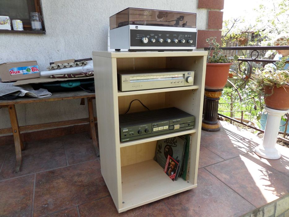 Rack audio de firma rafuri reglabile pt.orice orice aparat electronic