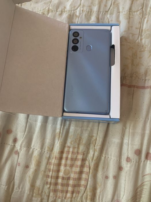 Срочно продам Б/У телефон