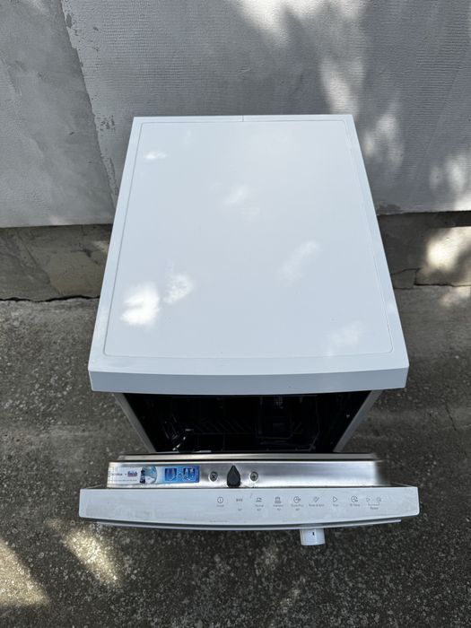 Mașină de spălat vase Electrolux