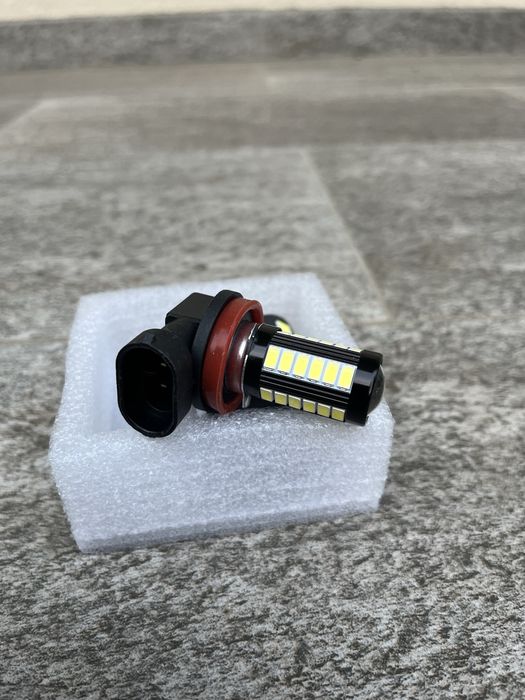 Комплект 2 LED крушки H11