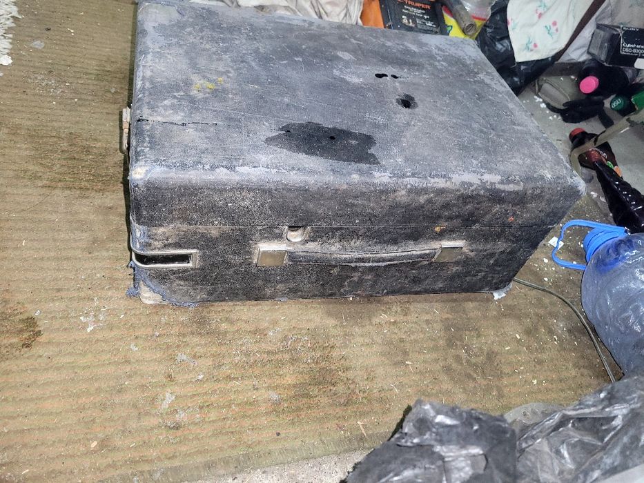 Патефон ручной отдам