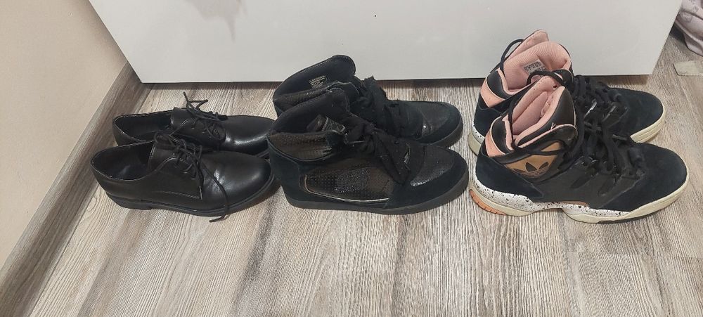 Продавам обувки Adidas,Skechers