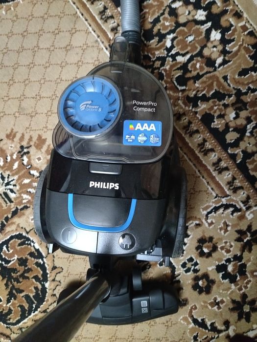 Пылесос ФИЛИПС кантейнер