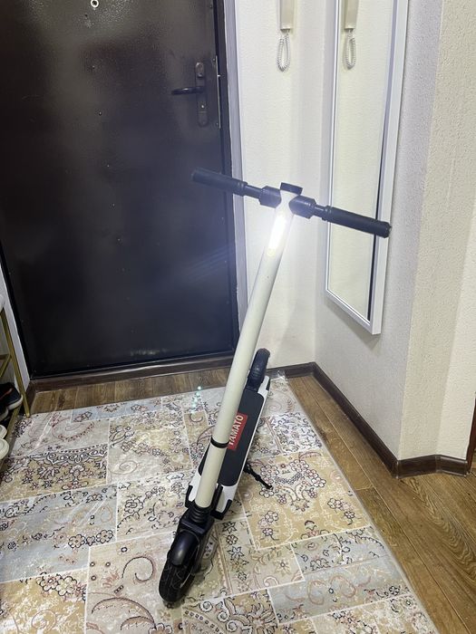 Электро-самокат Yomato