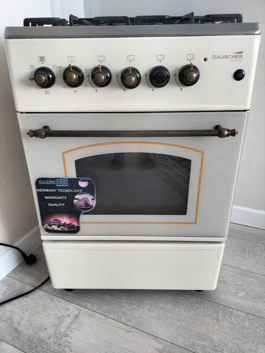 Газ плита с рабочей духовкой