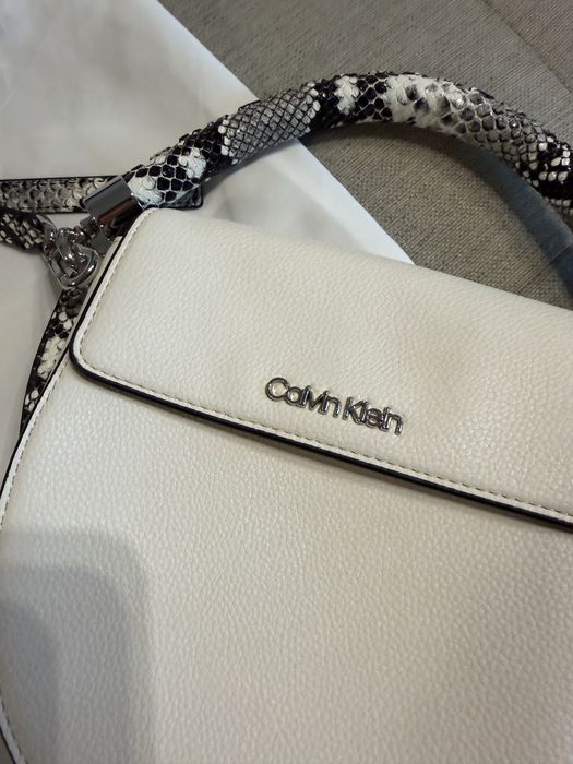 Бяла дамска чанта Calvin Klein