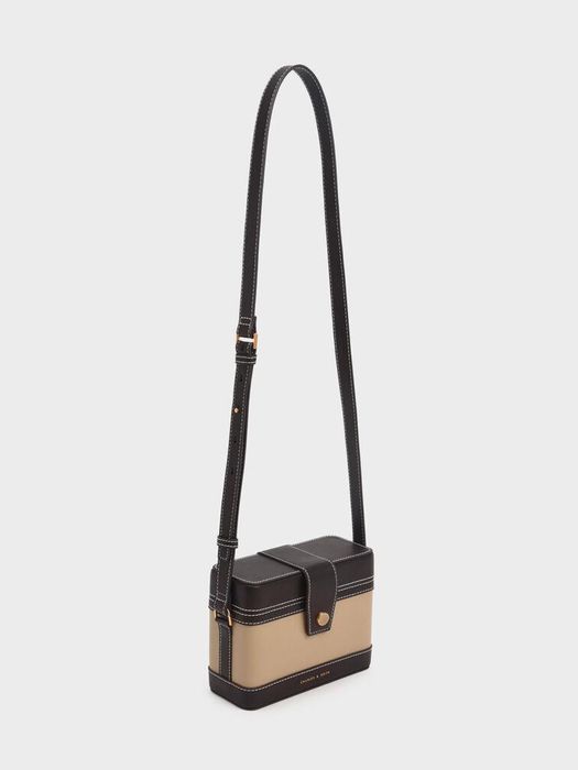 Charles & keith сумочка