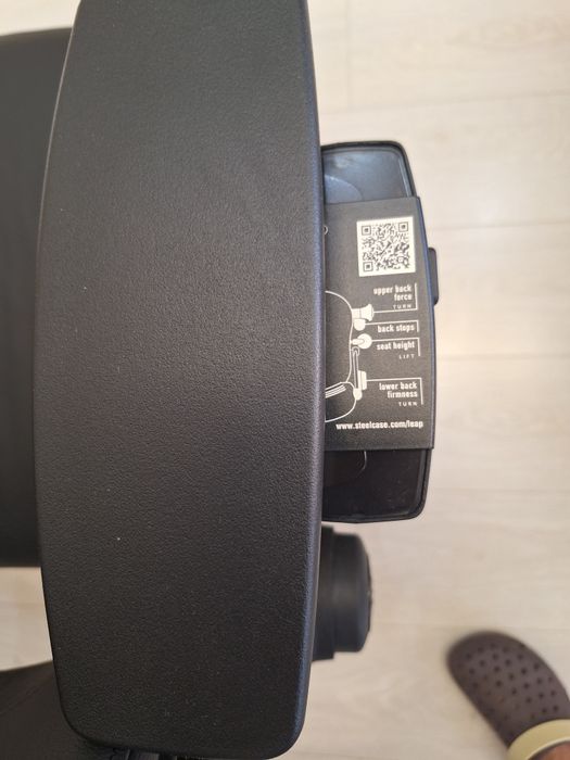 Кожаное кресло Steelcase Leap V2