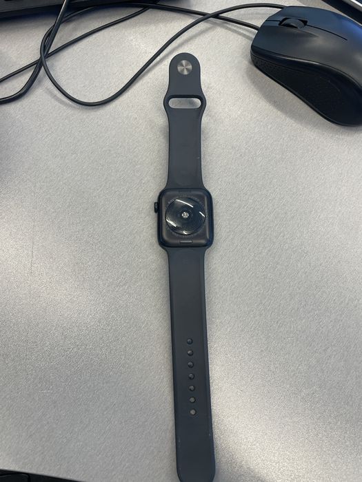 apple watch SE 2